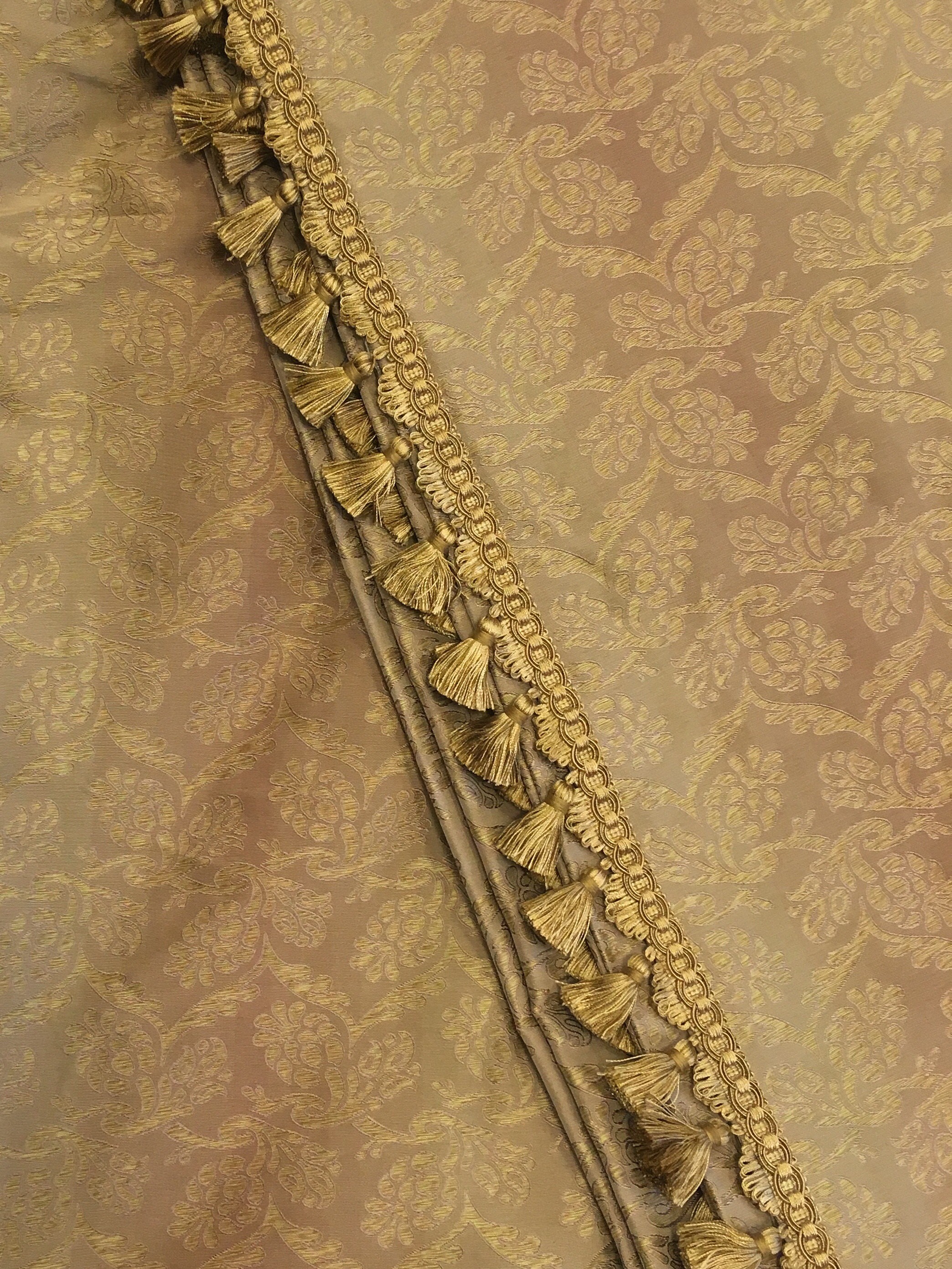 Antique Gold Small Floral Damask